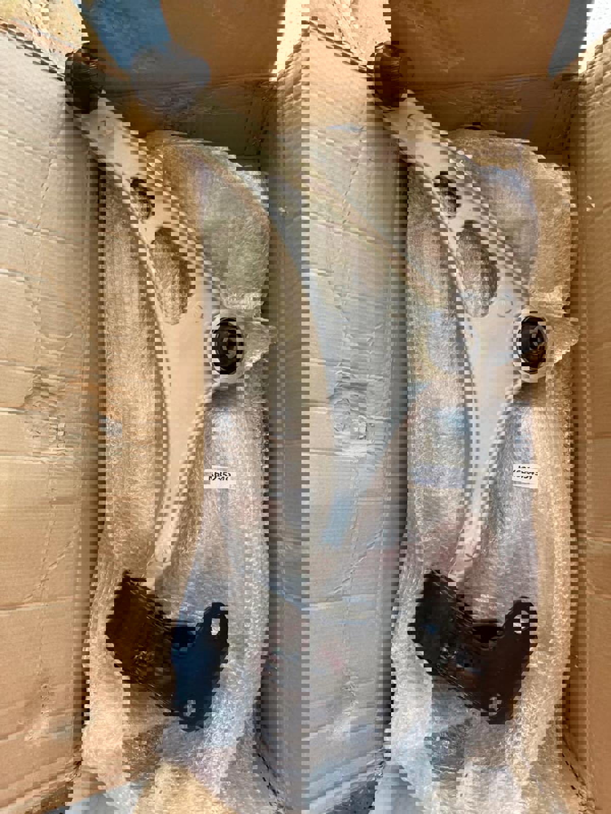 Front Lower Left and Right Control Arm NEW