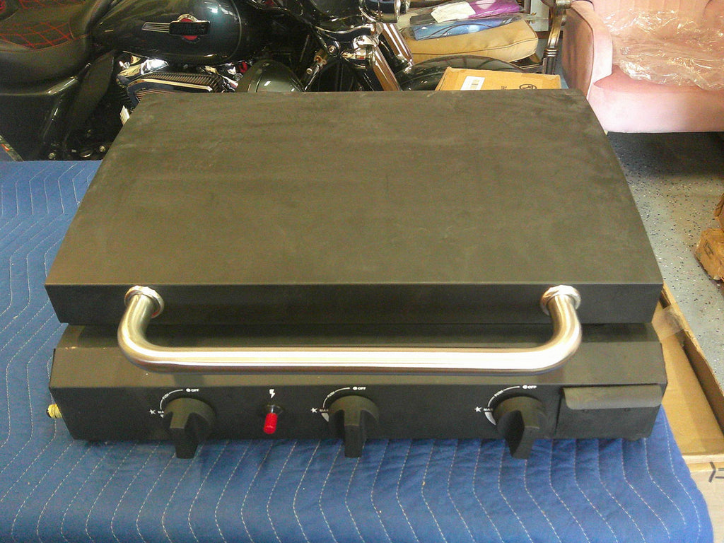 Portable Outdoor LP Gas Griddle Grill with Lid and 3 Control Knobs