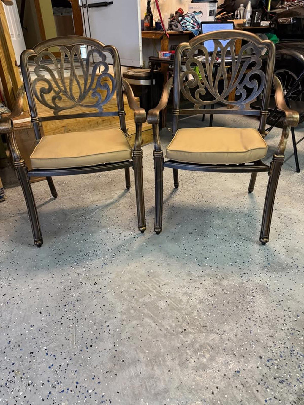 Set of 2 Outdoor Aluminum Dining Chairs with Cushion, Bronze