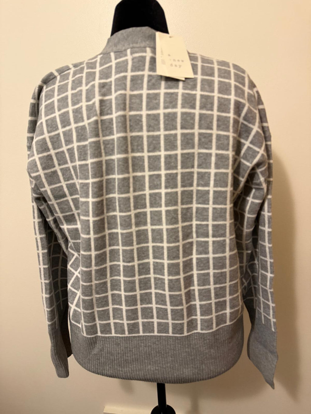 Gray and White Grid Pattern Women's Cardigan Sweater XXL