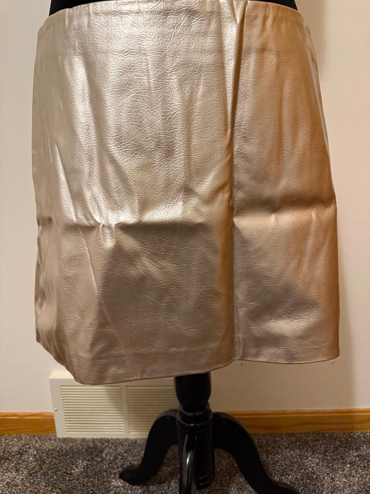 Metallic Gold Mini Skirt with Side Zipper NWT 3X